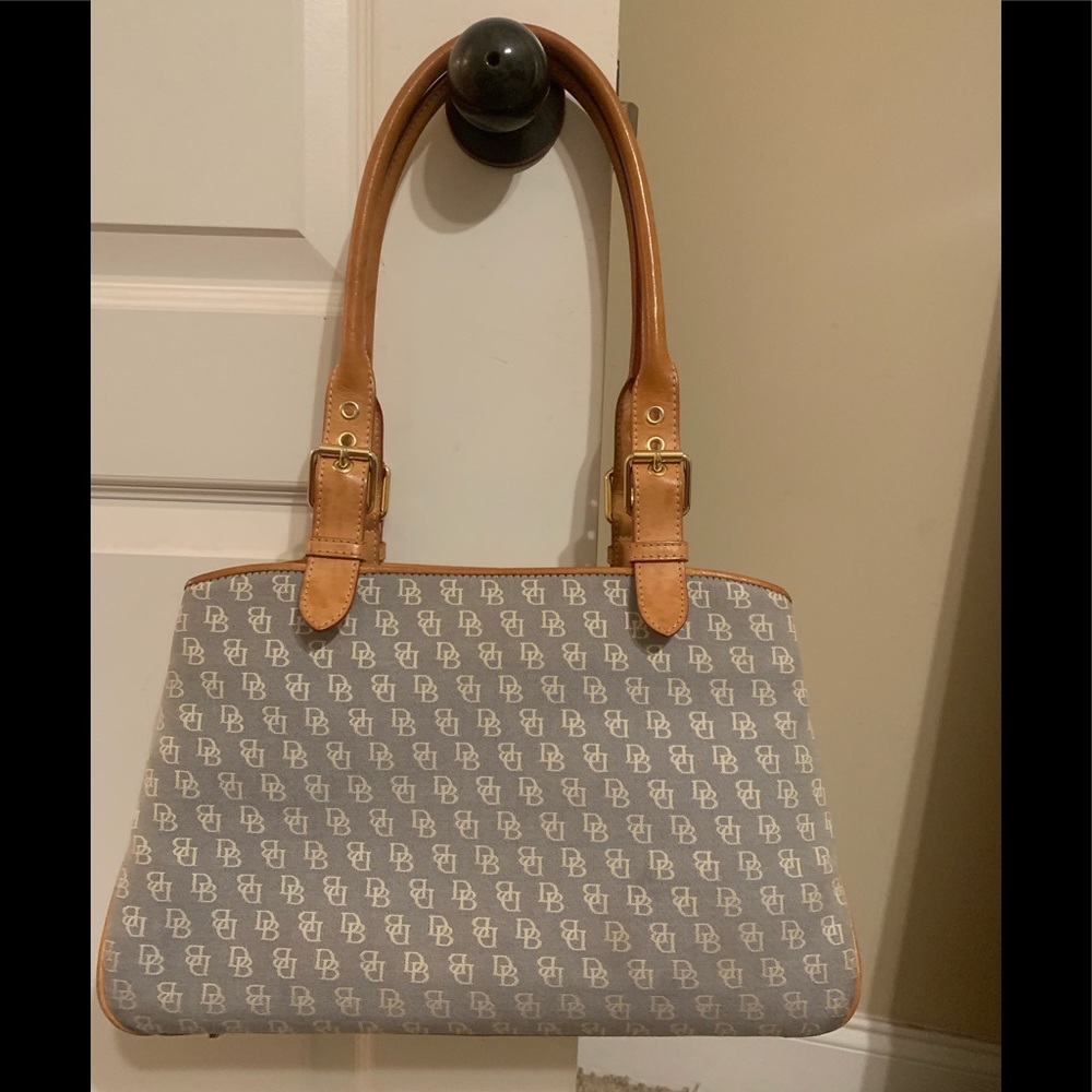 Dooney & Bourke purse